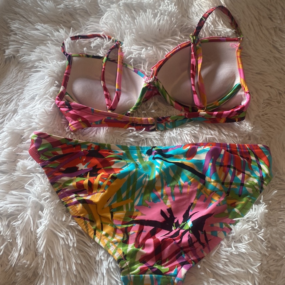 Bikini set - Picture 6 of 9